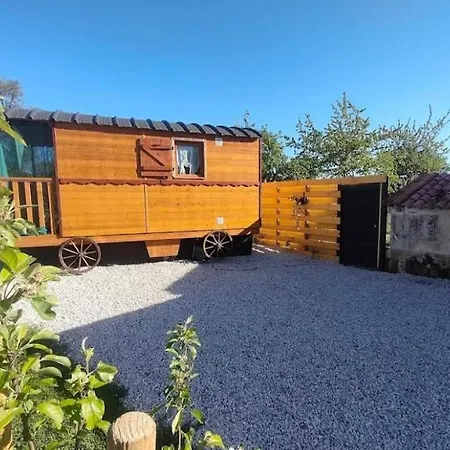 Campismo de Luxo La Roulotte D'elfes Thénac