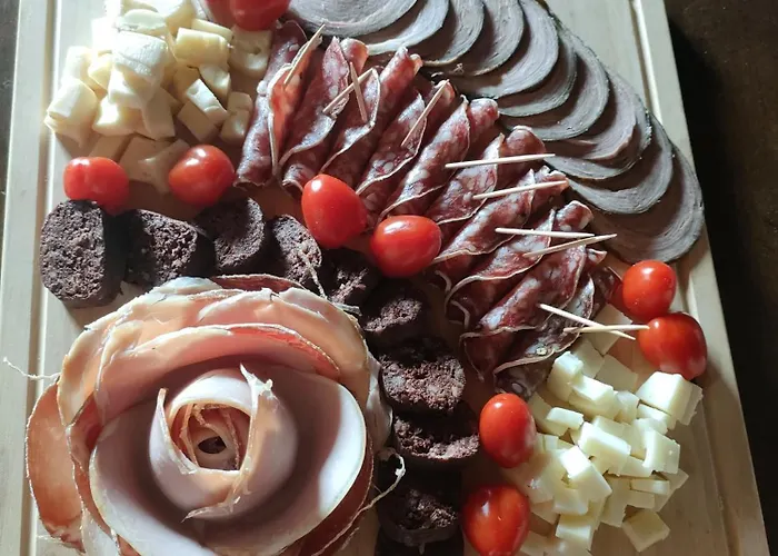 Luxury tent La Roulotte D'elfes