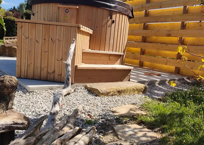 La Roulotte D'elfes Thénac