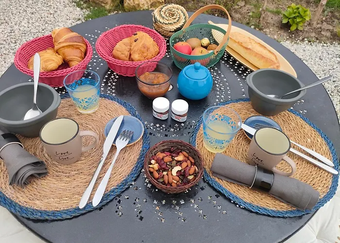 Luxury tent La Roulotte D'elfes *